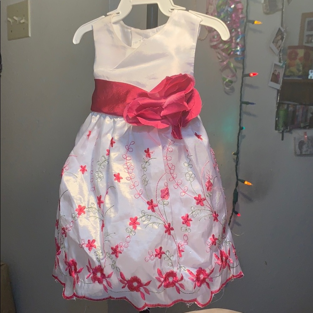 Like new Cute 3-6month dress